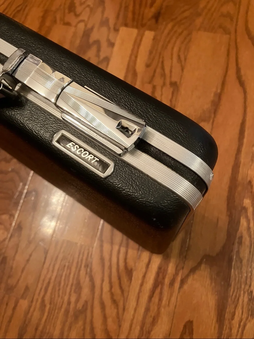 Vintage American Tourister Escort Hardshell Briefcase Black Case w Keys